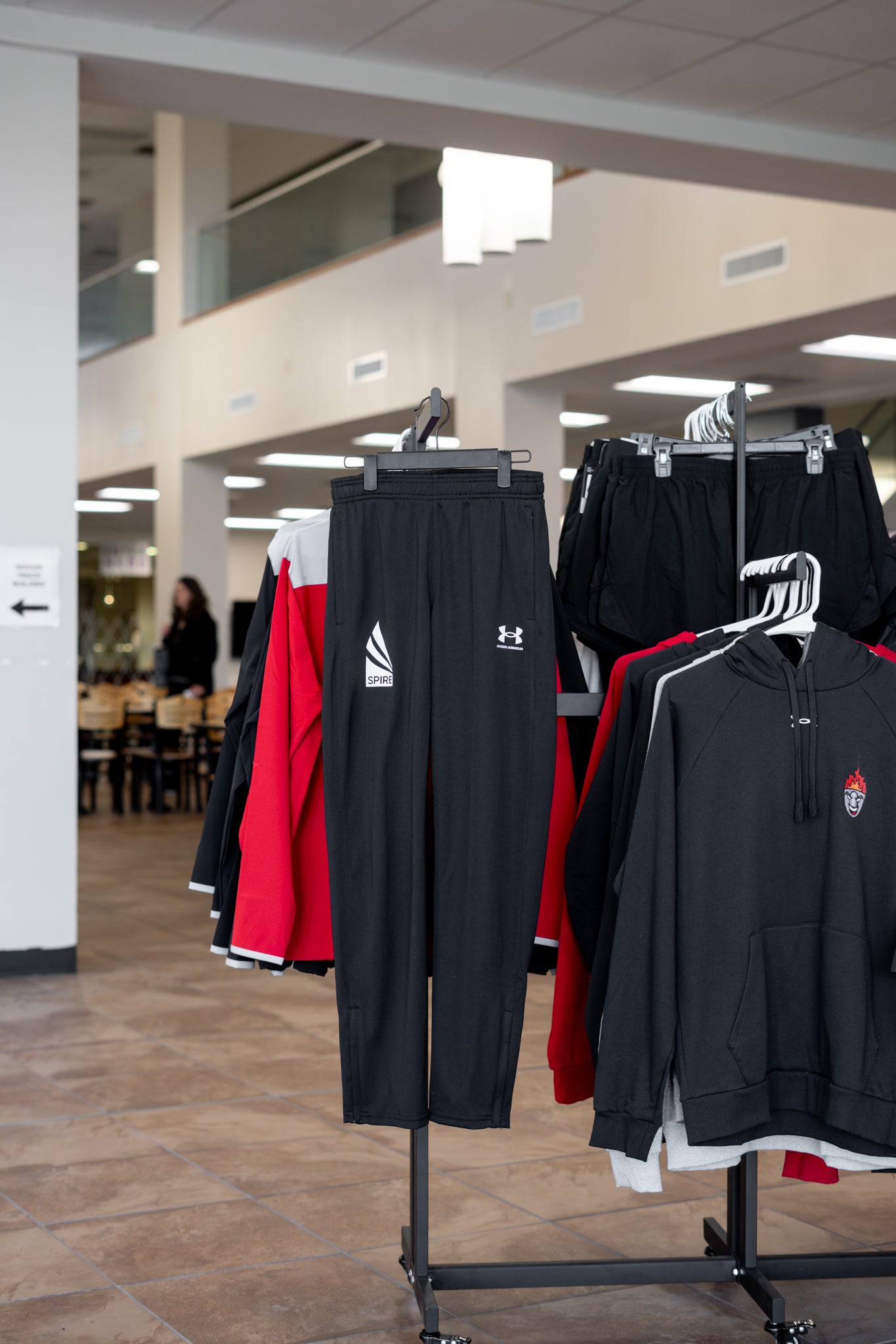 Men's UA Challenger Pants